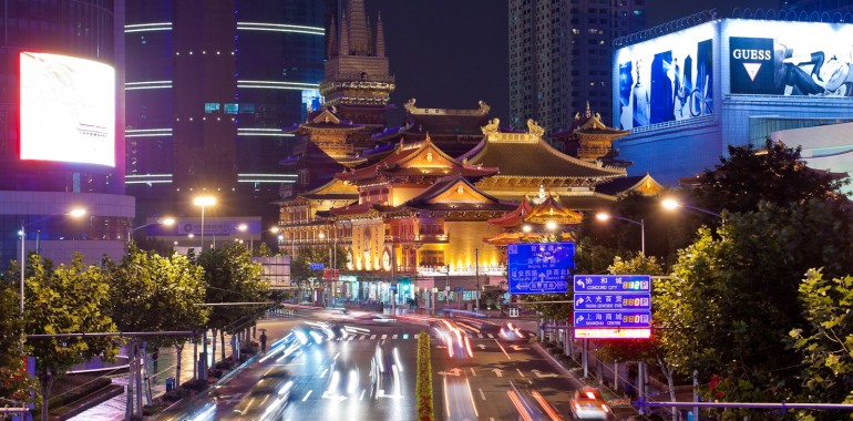 Omnis iste natus error sit voluptatem accusantium doloremque